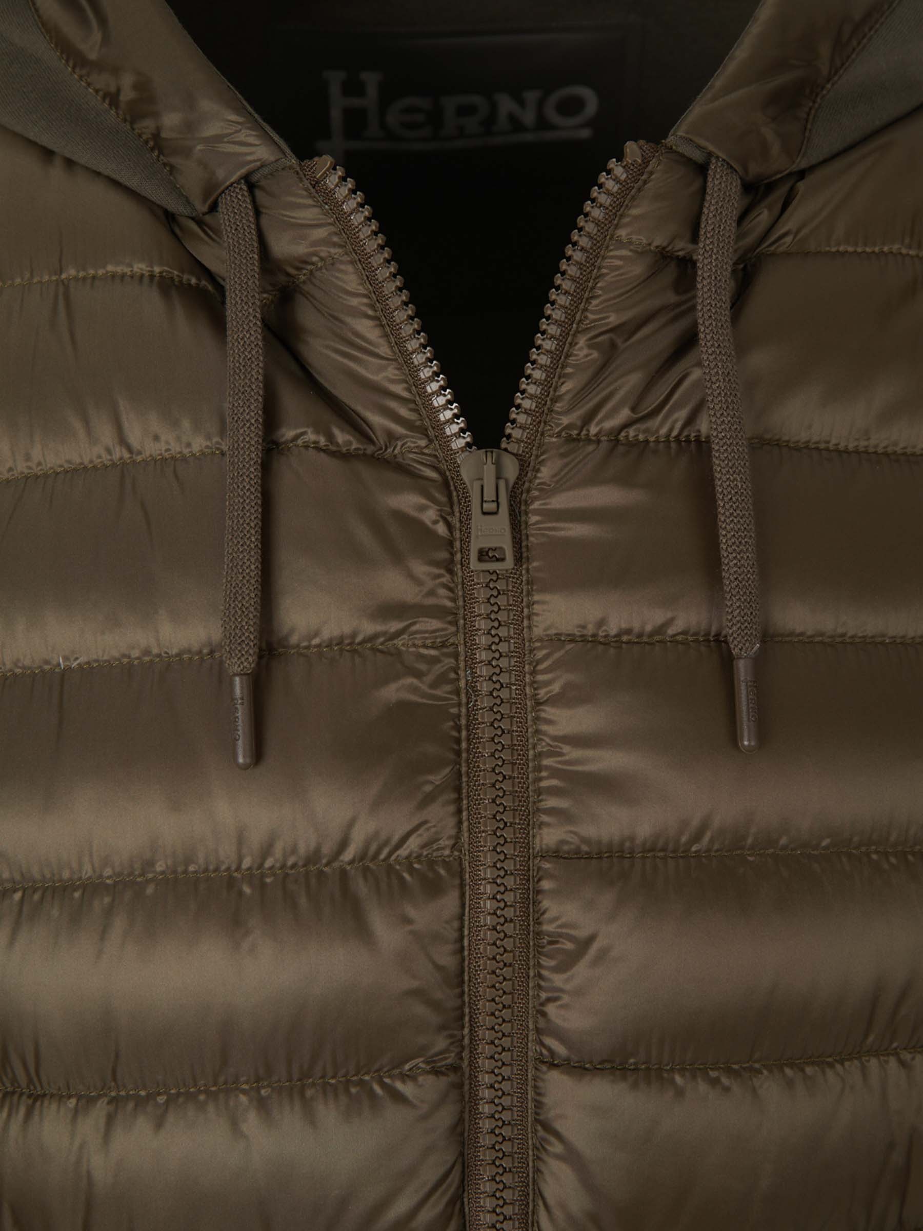 ULTRALIGHT NYLON JACKET - 3