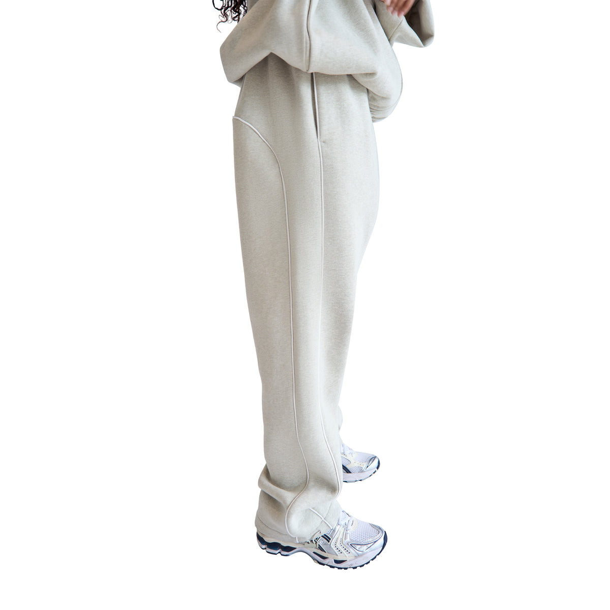 RELAXED FLEECE SWEATPANTS WITH PIPING (HEATHER STONE/CLOUD WHITE) - 9