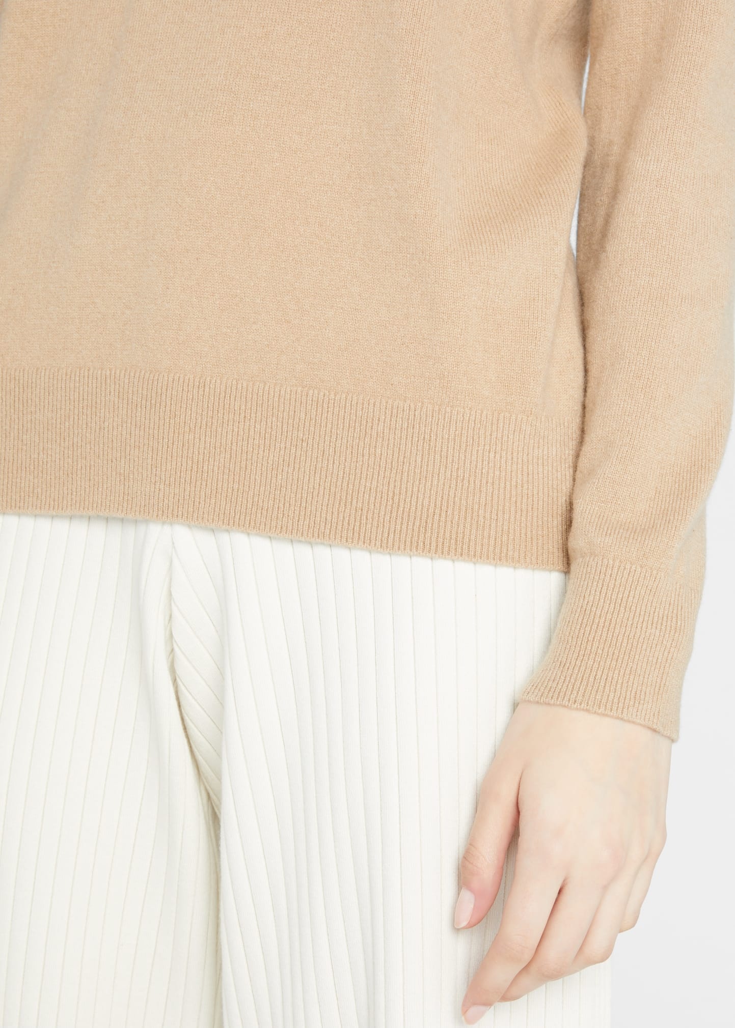 Weekend V-Neck Cashmere Pullover Sweater - 4