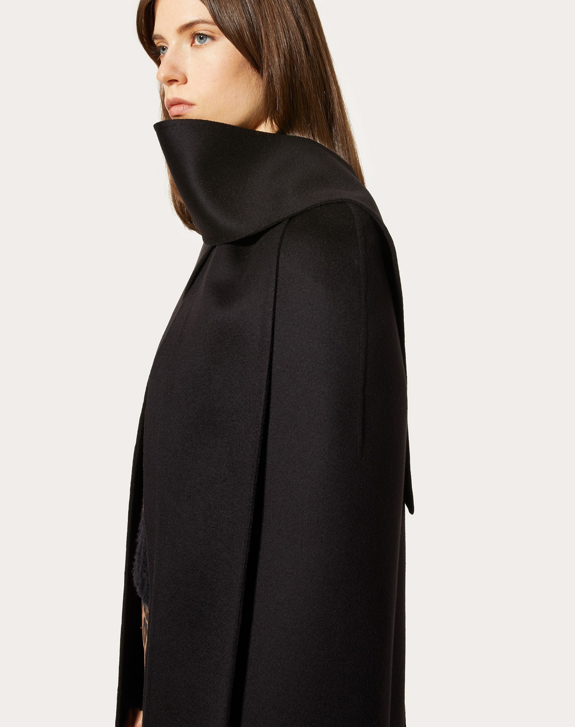 COMPACT DRAP CAPE - 5