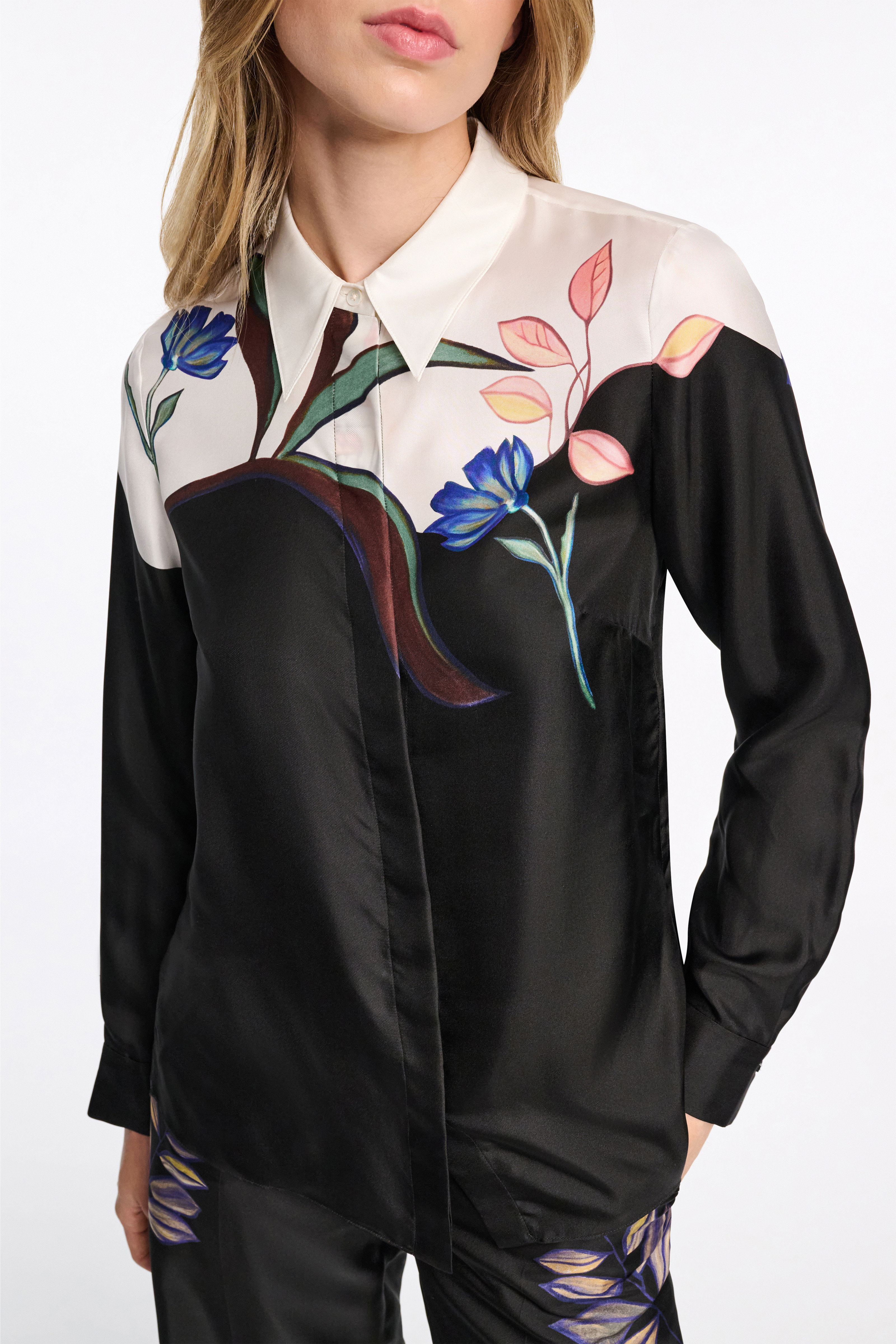 SEDUCTIVE BLOOM blouse - 5