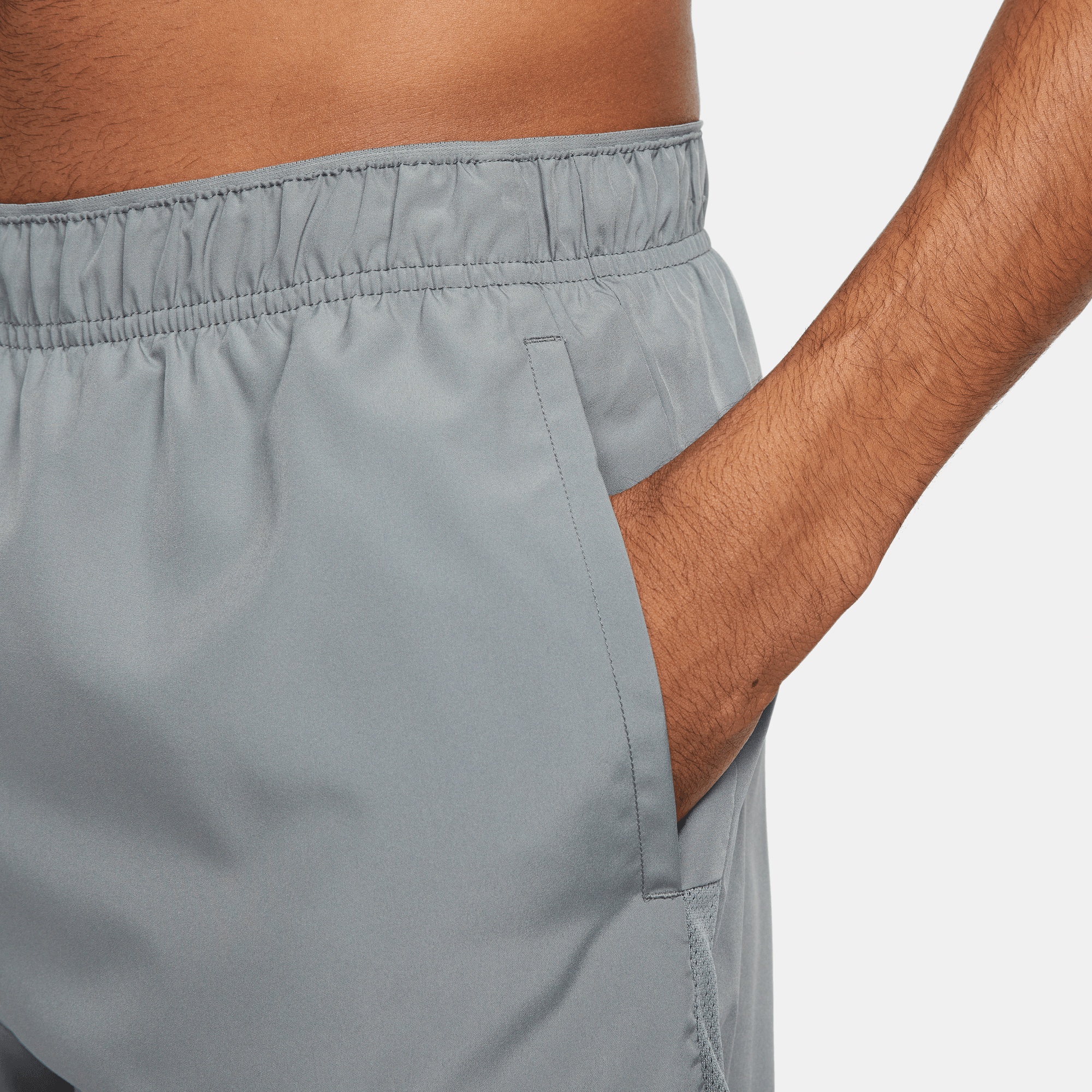 Nike Dri-FIT Challenger Short - 3