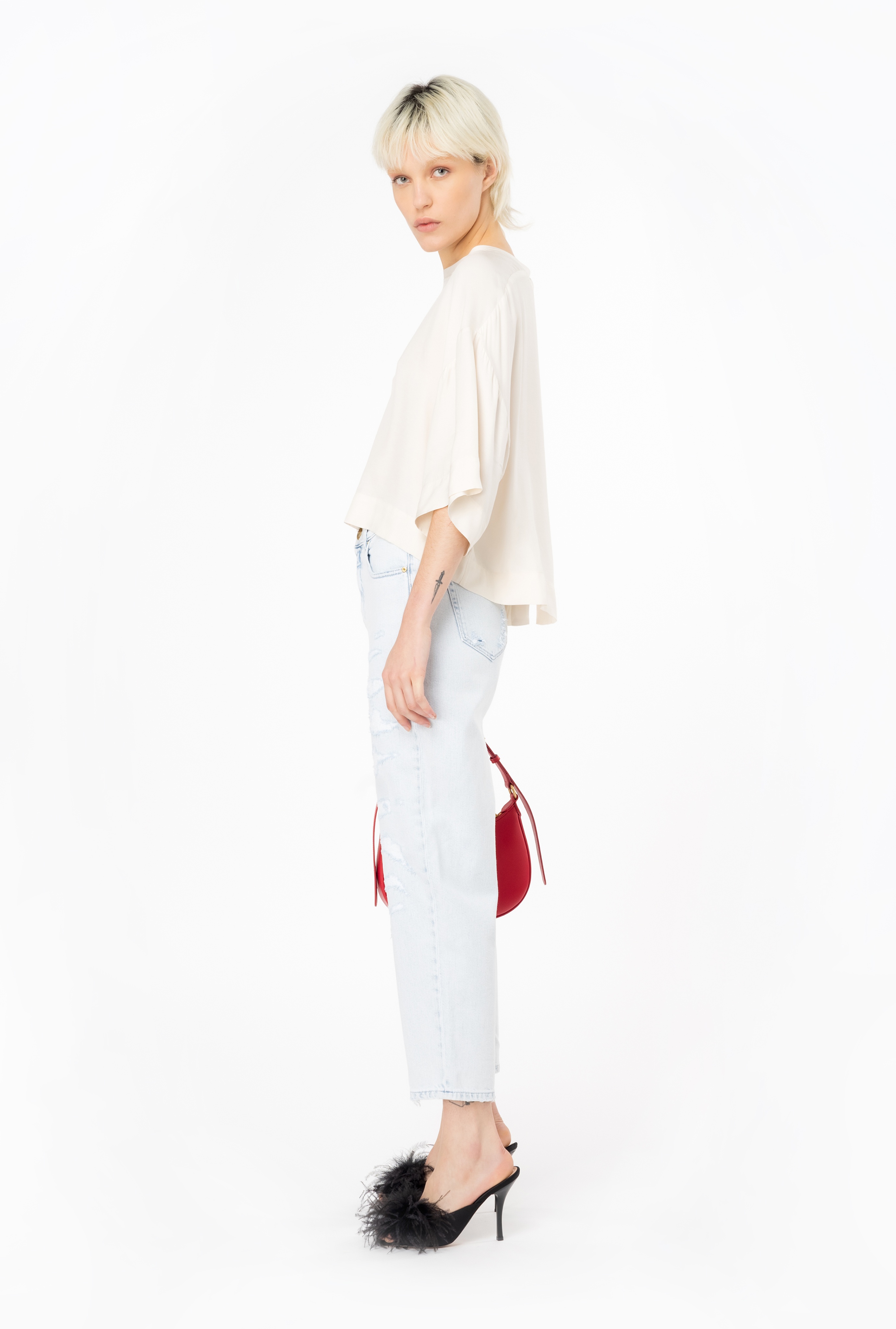 STRAIGHT-LEG DENIM JEANS WITH RIPS - 4