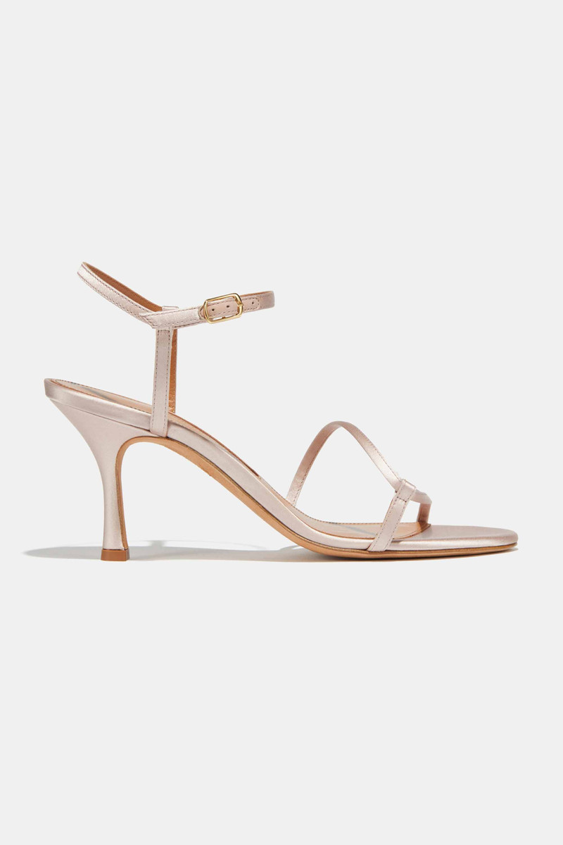 LOOP HEEL IN PALE PINK SATIN 1