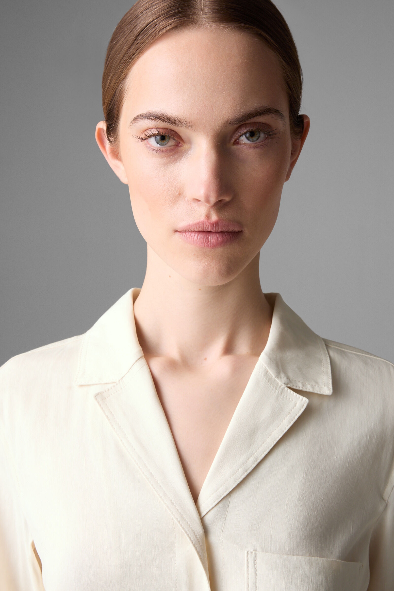 Rietta Shirt blouse in Off-white - 4