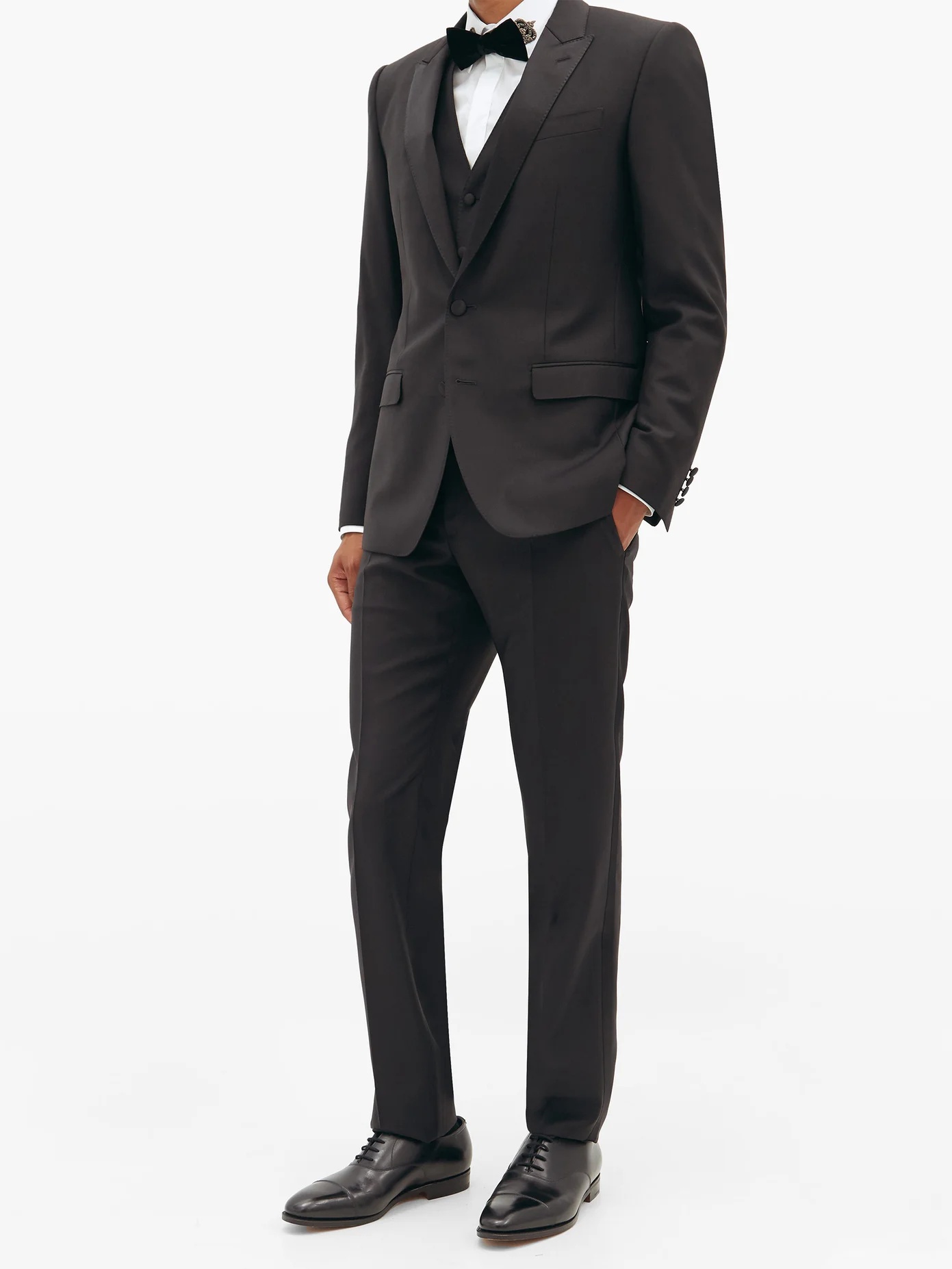 Martini-fit wool-blend three-piece suit - 7