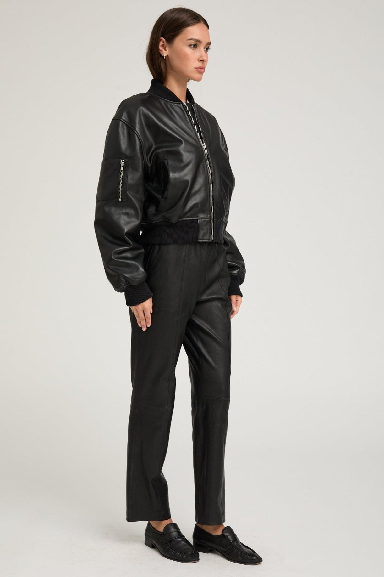 BLACK LEATHER CLASSIC BOMBER - 4