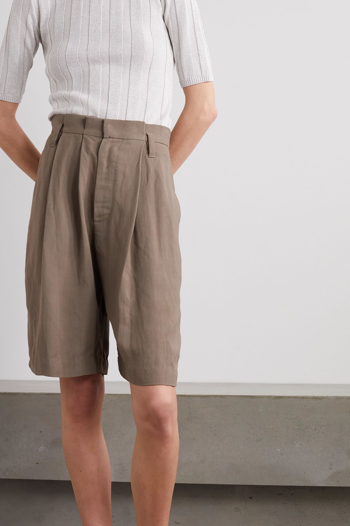 + Space for Giants pleated twill shorts  - 3