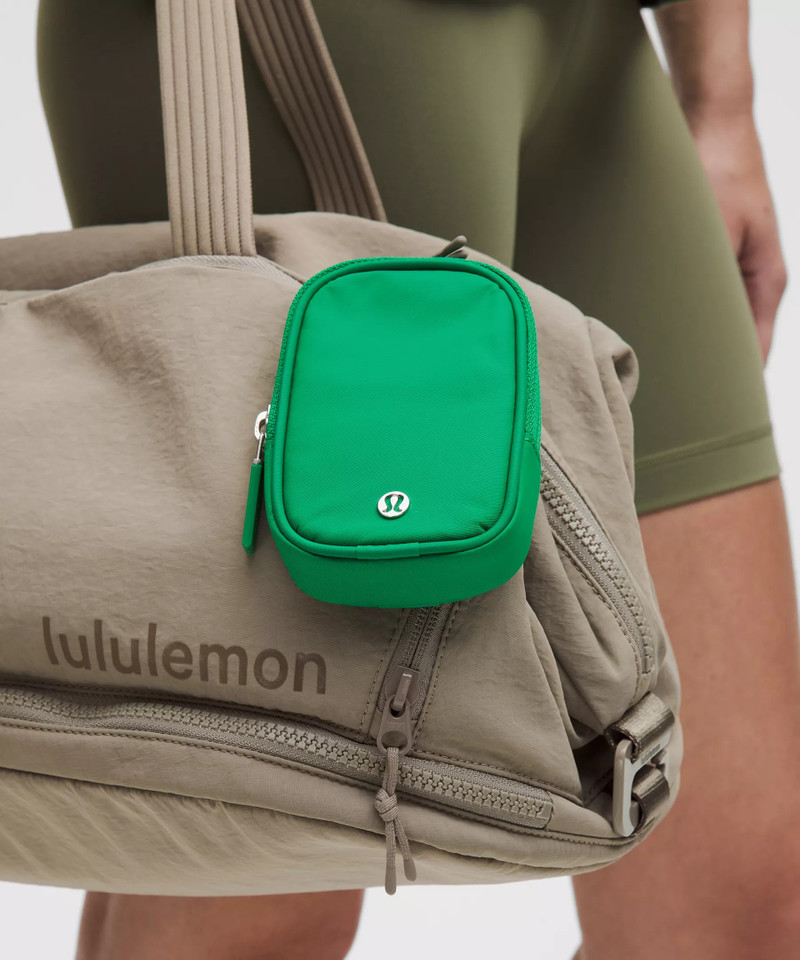 lululemon Clippable Nano Pouch outlook