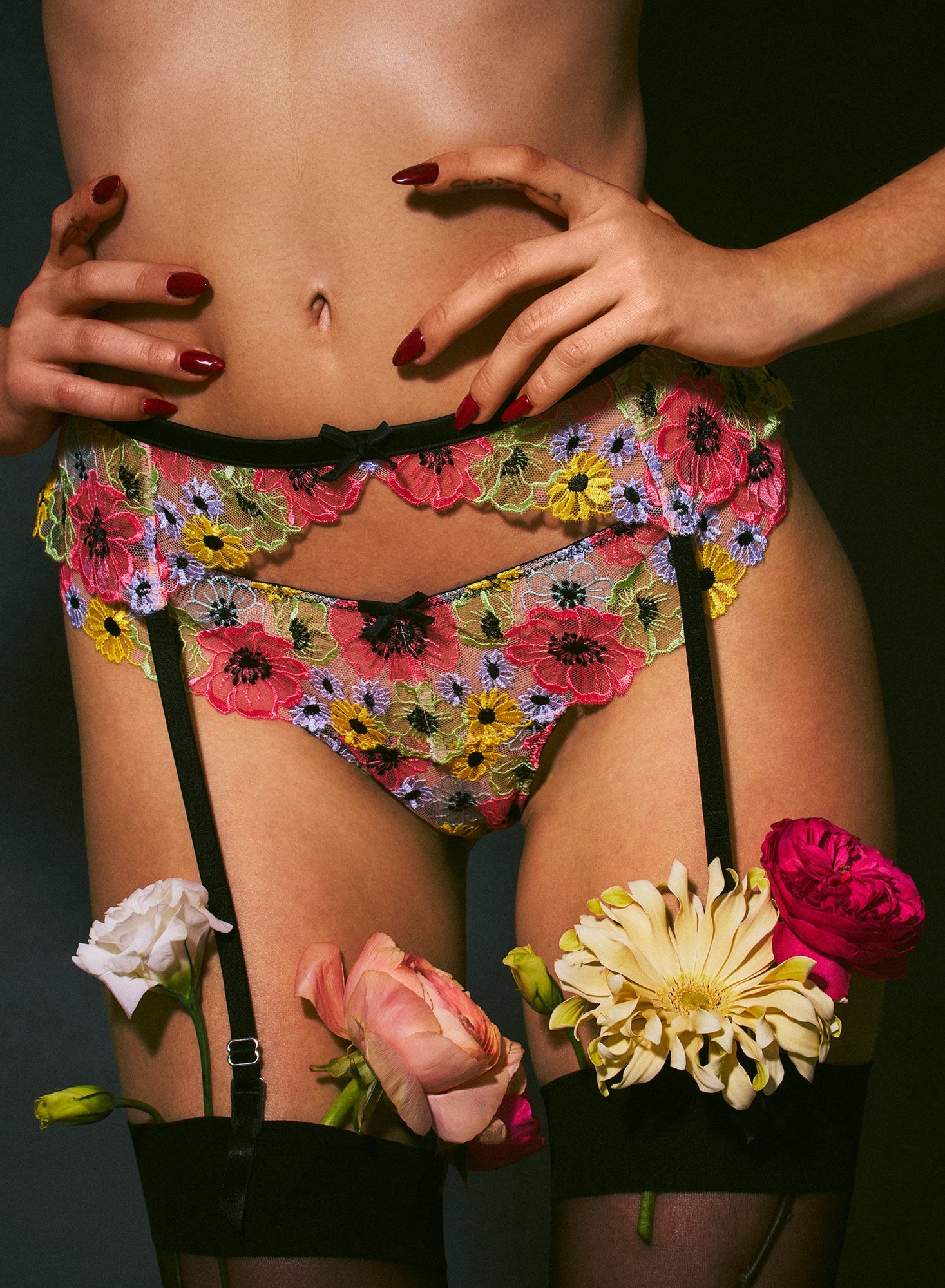 Azalea Embroidery Thong - 4