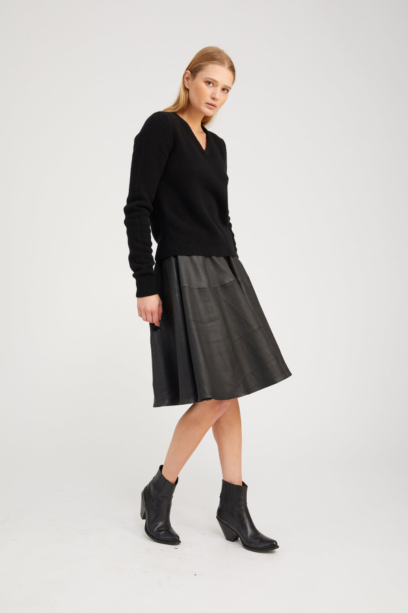 BLACK LEATHER BARDOT SKIRT - 3