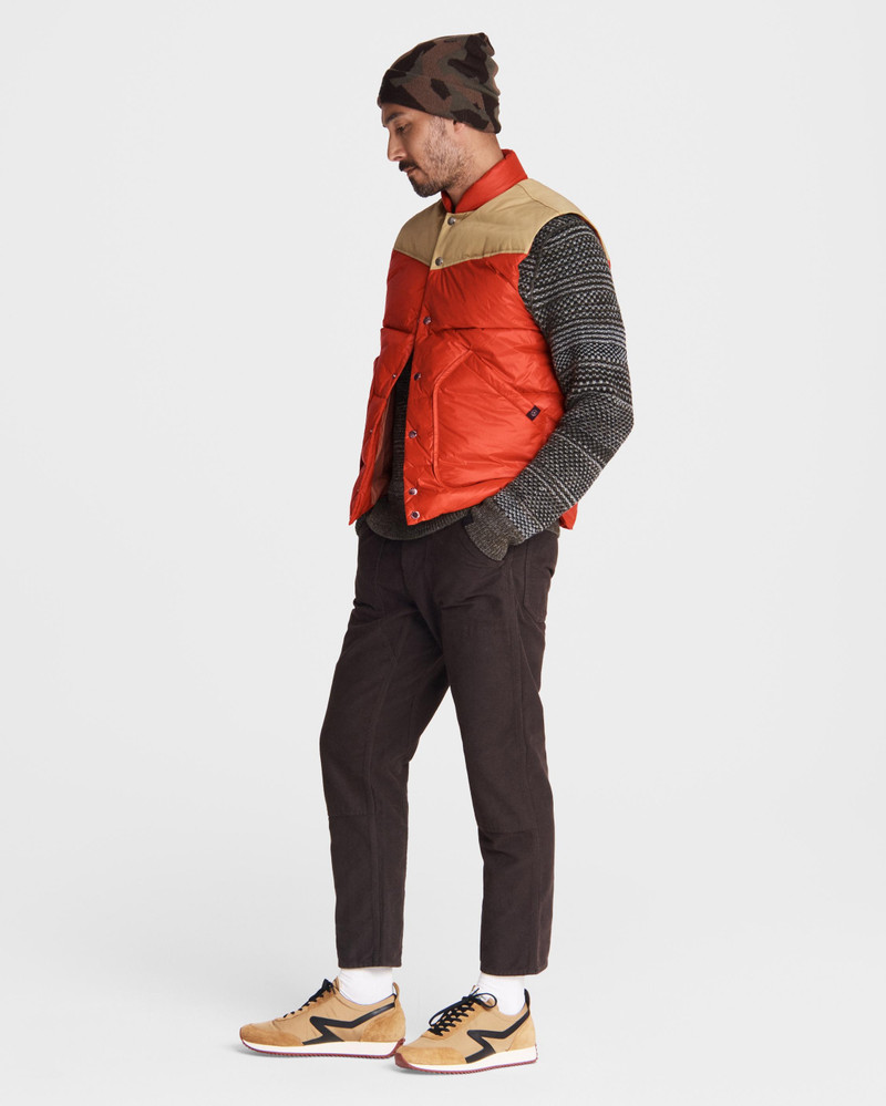 Down Filled Nylon Shield Vest
Oversized Fit Vest 4