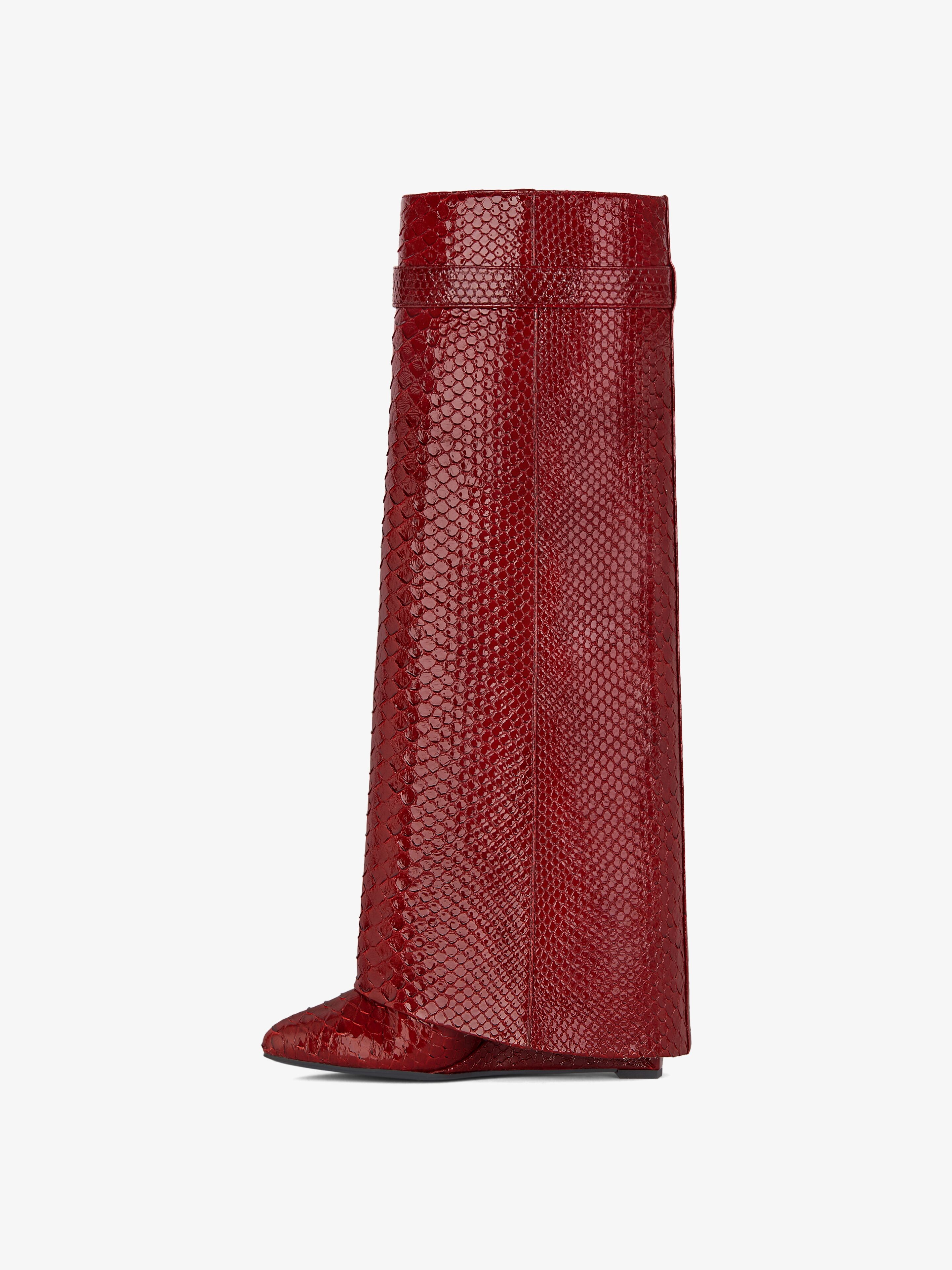 SHARK LOCK BOOTS IN PYTHON - 5