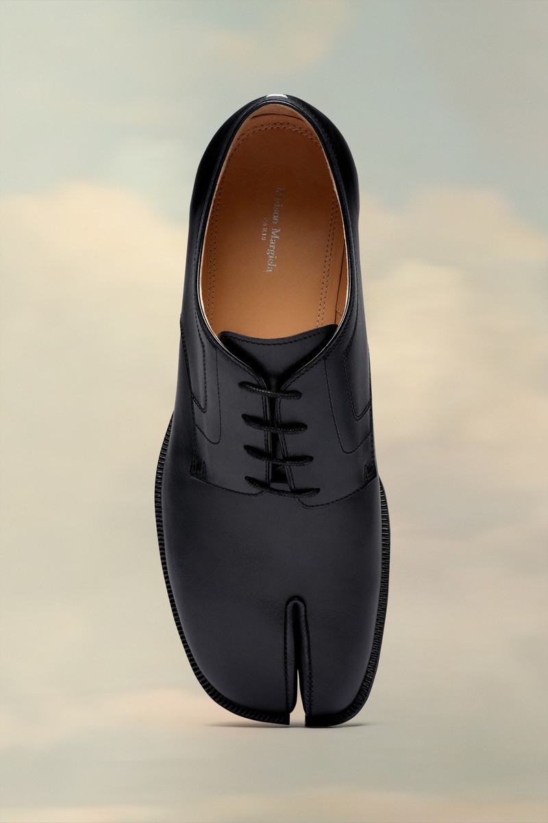 Maison Margiela Tabi Derbies outlook