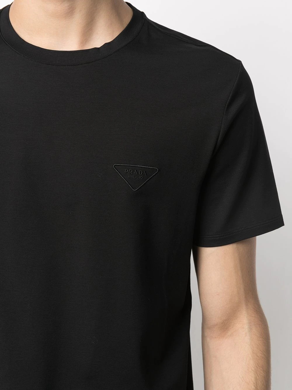 logo-embroidered crew neck T-shirt - 5