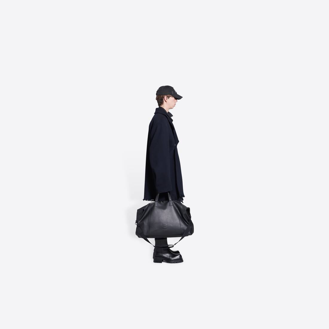Men's Hourglass Men Large Carry All Bag in Black - 1