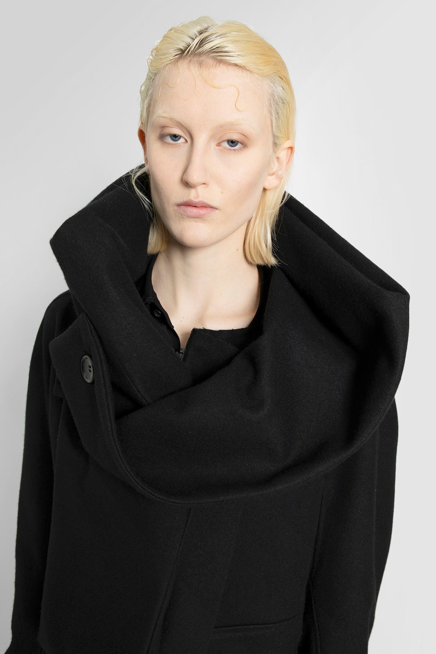 YOHJI YAMAMOTO WOMAN BLACK JACKETS - 4