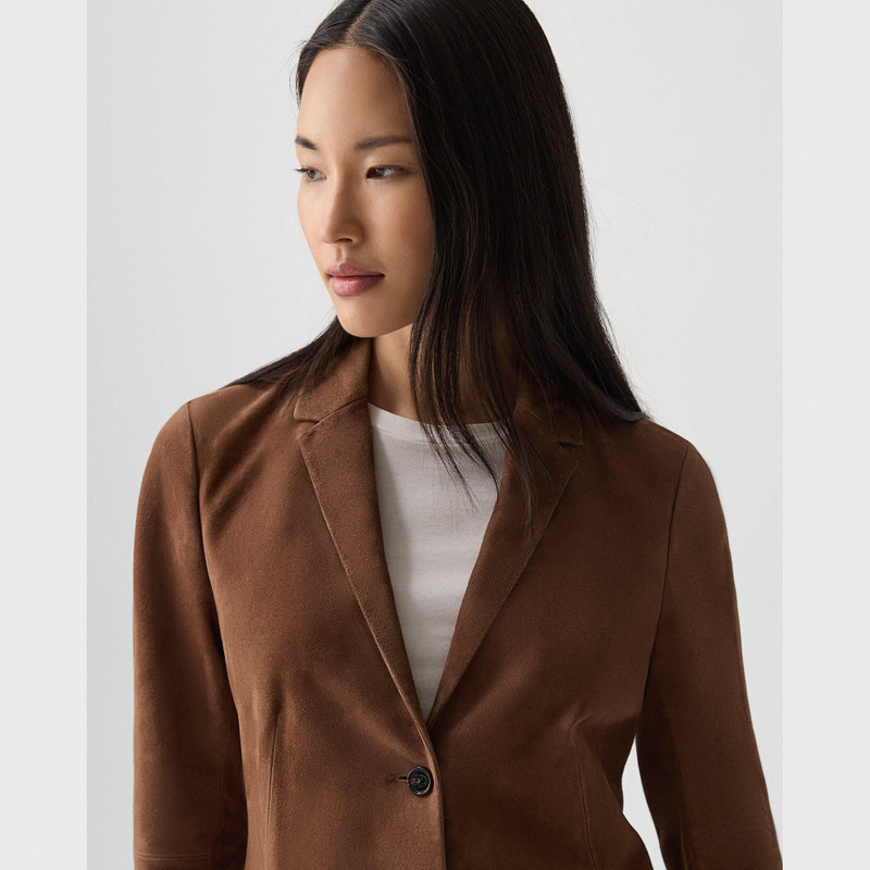 Fitted Blazer in Suede 5