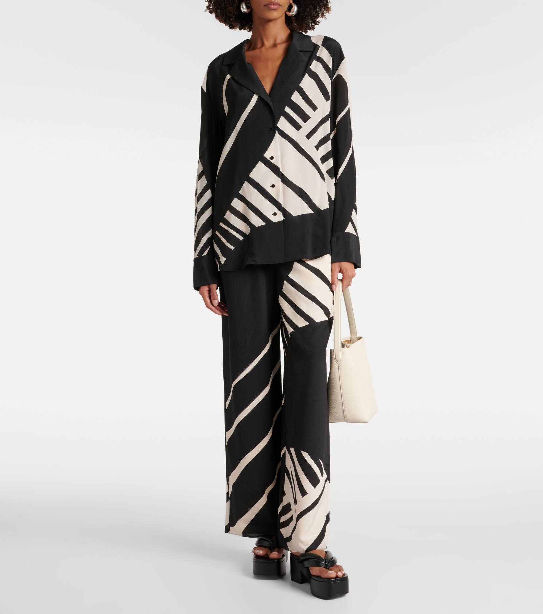 Printed mid-rise silk wide-leg pants - 2