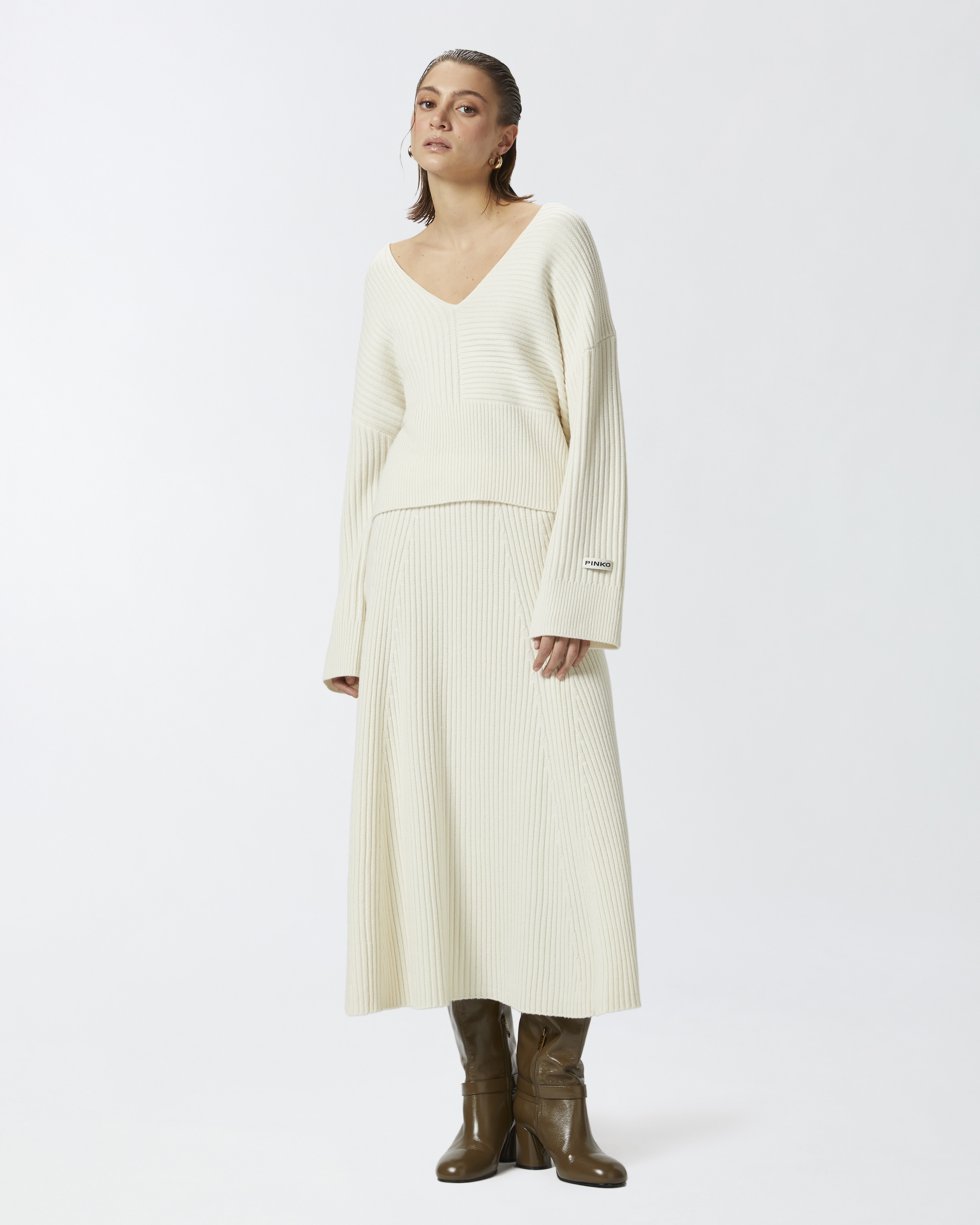 WOOL AND CASHMERE V-NECK RIBBED SWEATER - 3