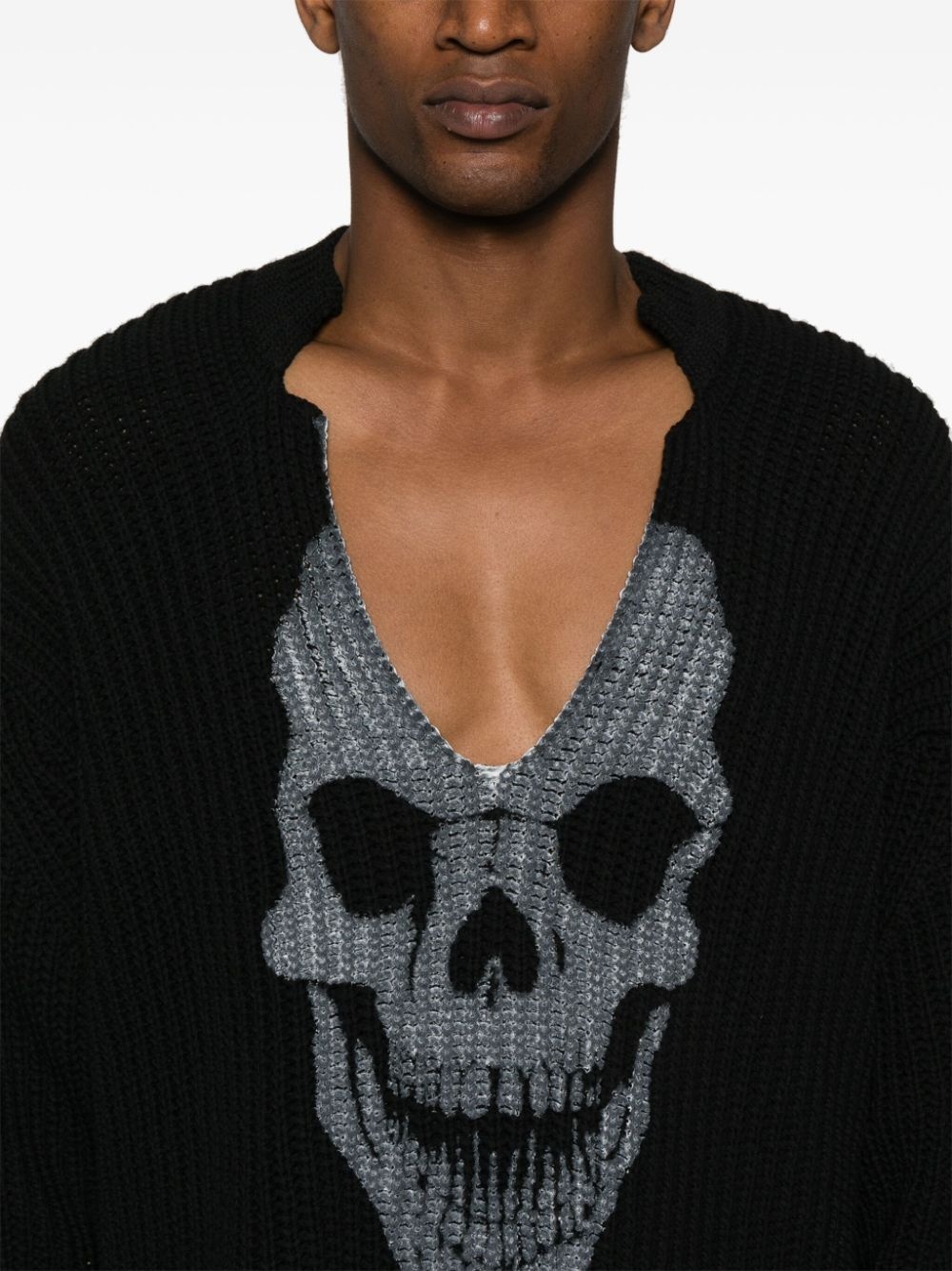 skull-print V-neck jumper - 6
