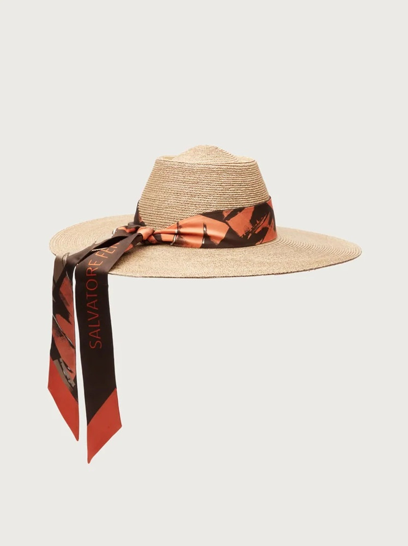 FERRAGAMO STRAW HAT outlook