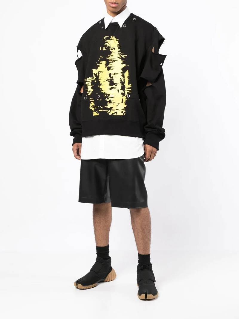 TAKAHIROMIYASHITA TheSoloist. graphic-print distressed jumper outlook