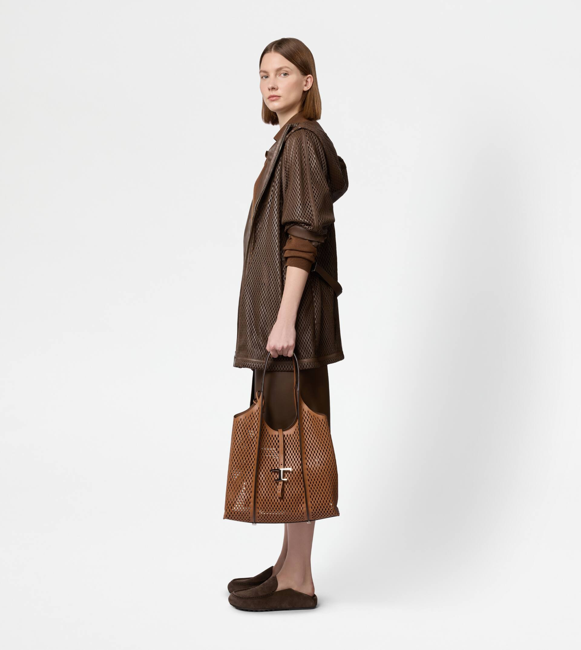 T TIMELESS SHOPPING BAG IN LEATHER MEDIUM - BROWN - 8