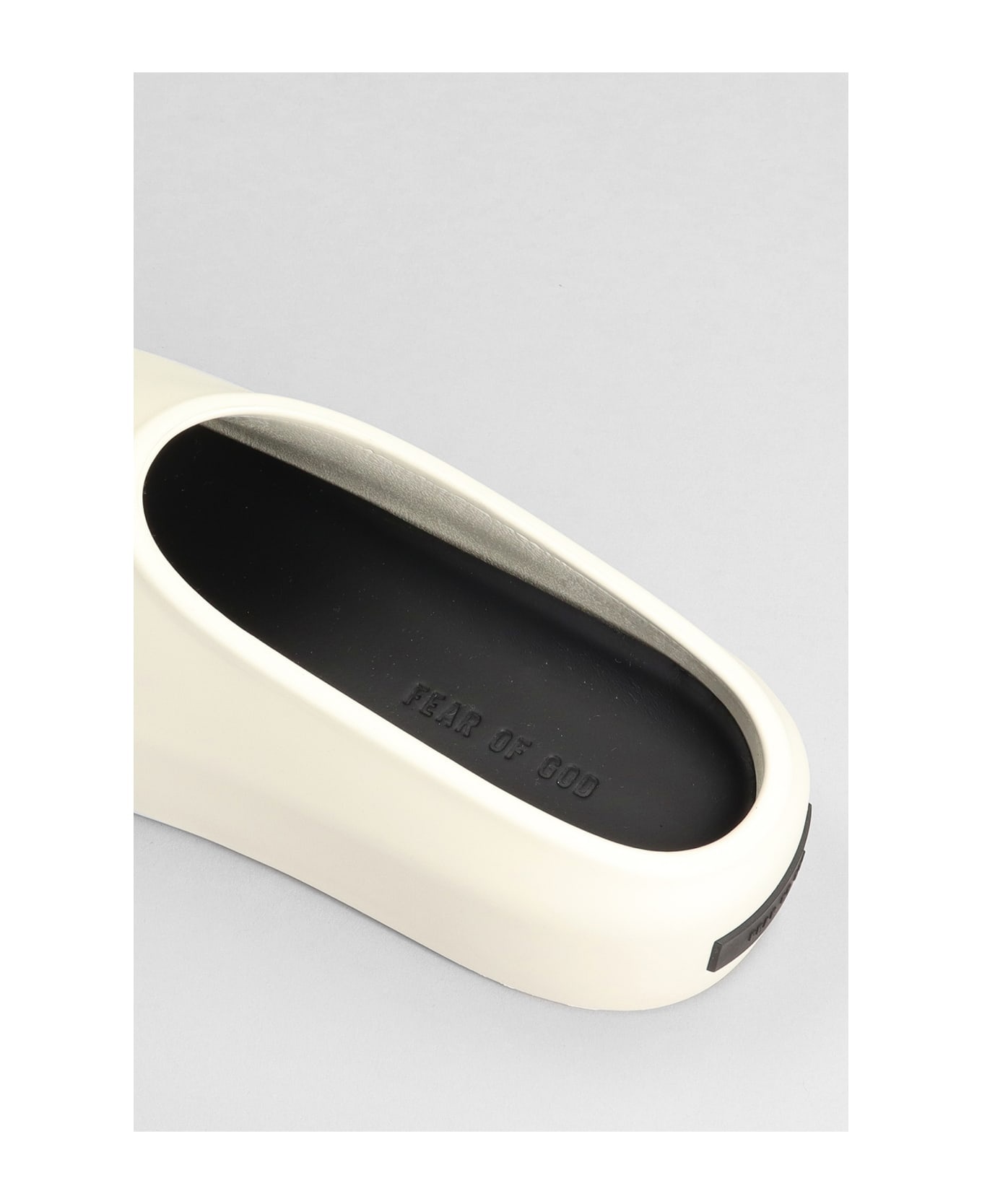 The California 2.0 Slipper-mule In Beige Rubber/plasic - 5