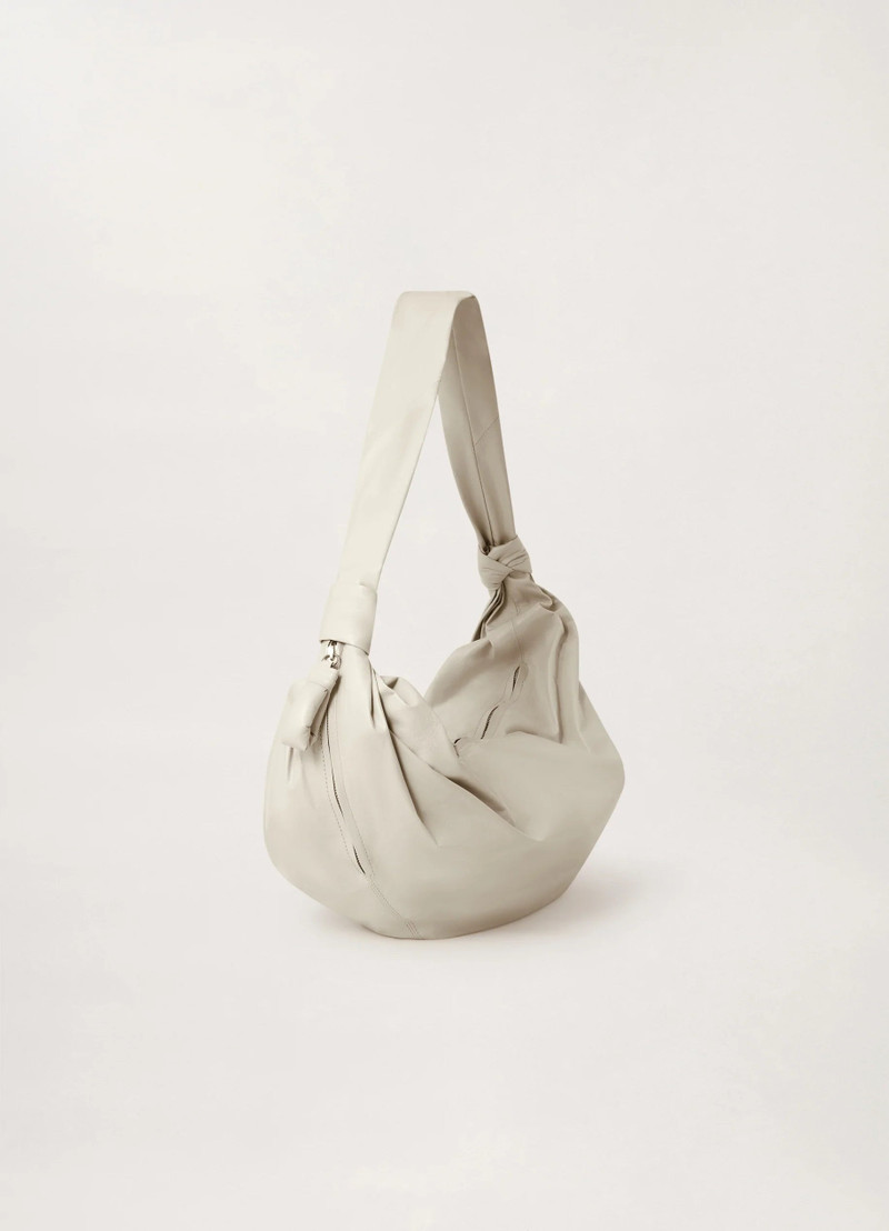 LARGE SOFT CROISSANT
PAPER LEATHER 4