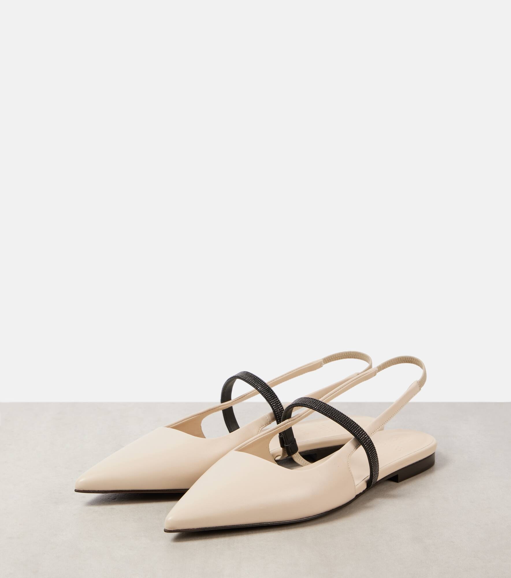 Pointy leather slingback pumps - 4