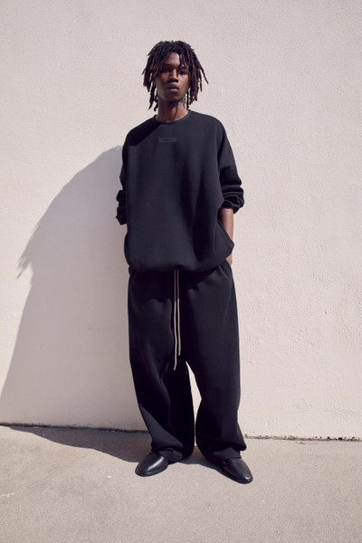 ESSENTIALS LOUNGE SWEATPANT outlook