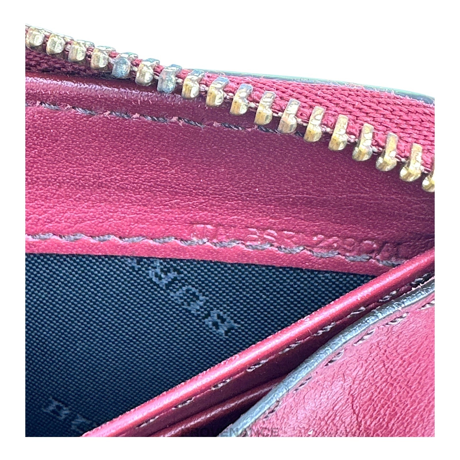 Burberry Burberry Logo Zip Long Wallet - Red Nova Check 
