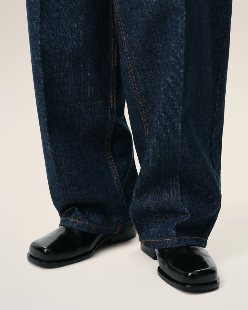 AMI Paris BLACK COW LEATHER ANKLE BOOTS outlook