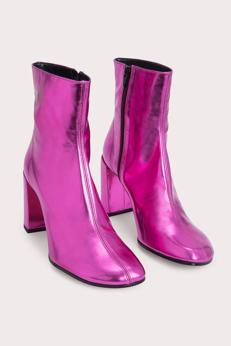 BY FAR Vlada Fuchsia Iridescent Lac outlook