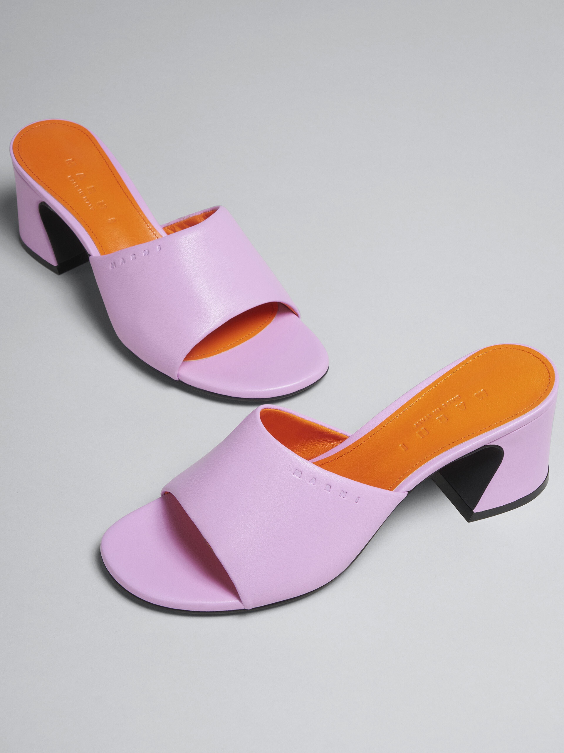 PINK LEATHER SANDAL - 5