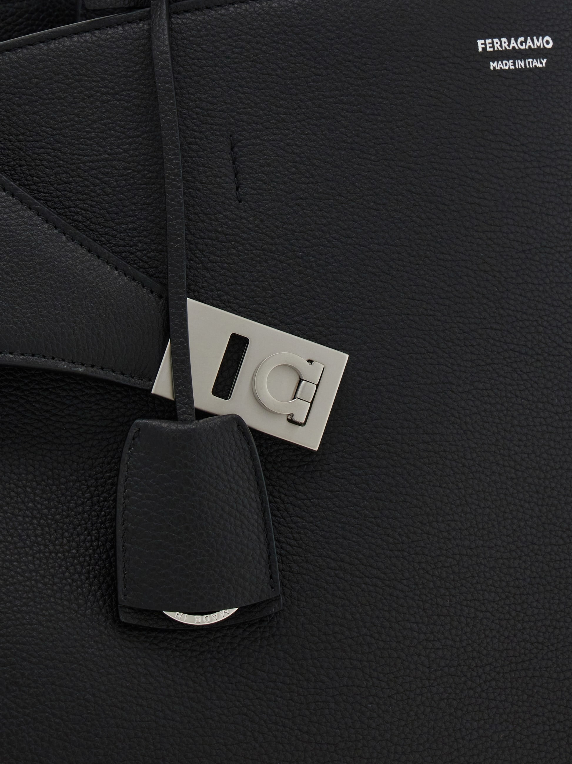 Hug shoulder bag - 8
