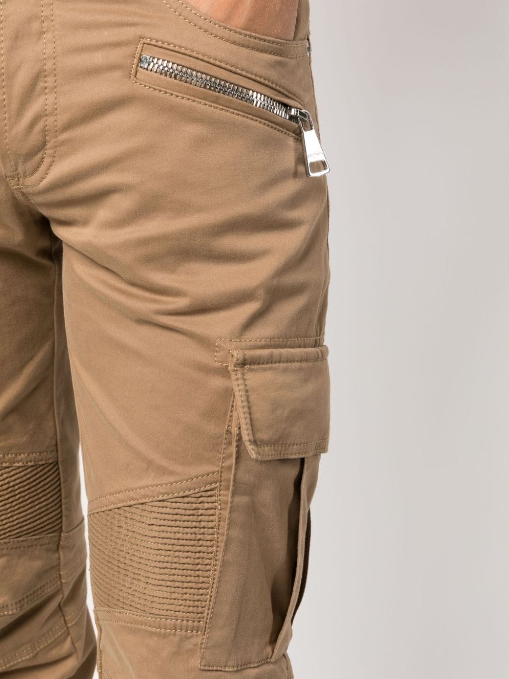 zip-detail tapered-leg trousers - 5