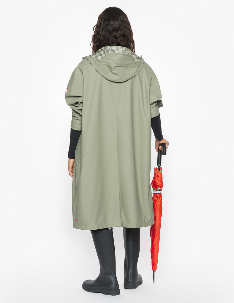 MAISON KITSUNE x HUNTER RAIN CLOAK 9