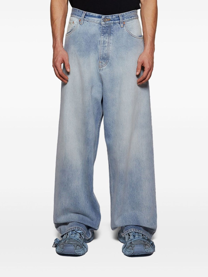 VETEMENTS Baggy jeans outlook