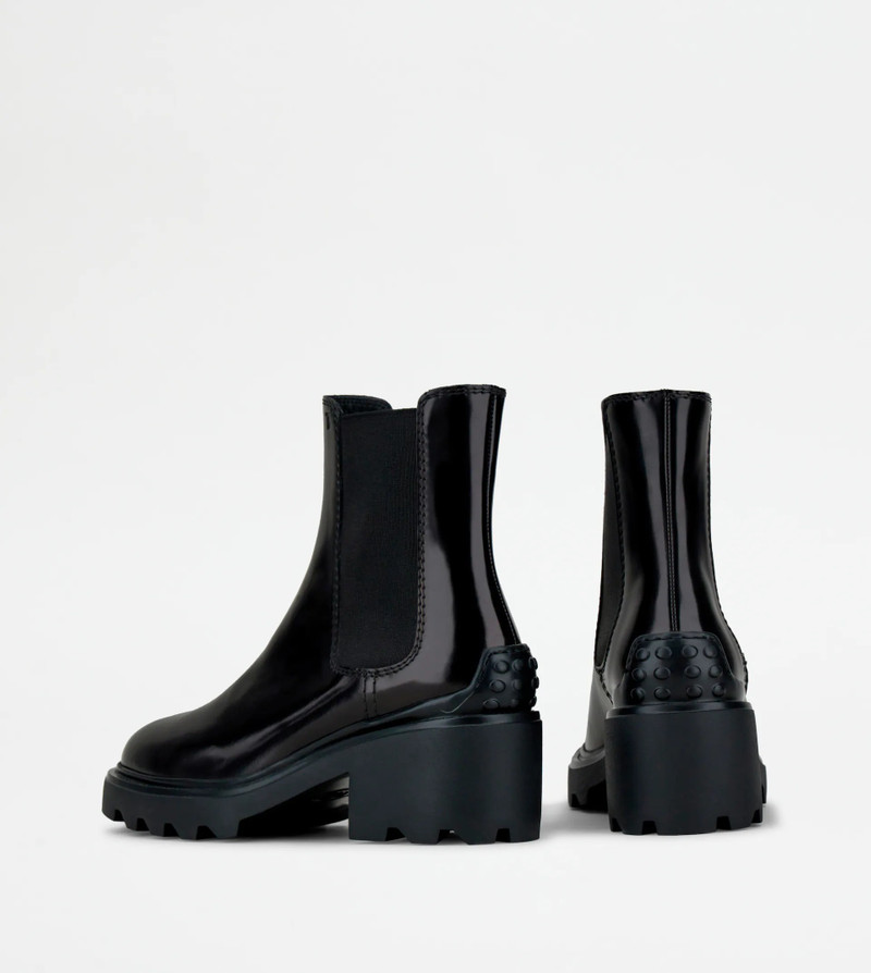 Tod's ANKLE BOOTS IN LEATHER - BLACK outlook