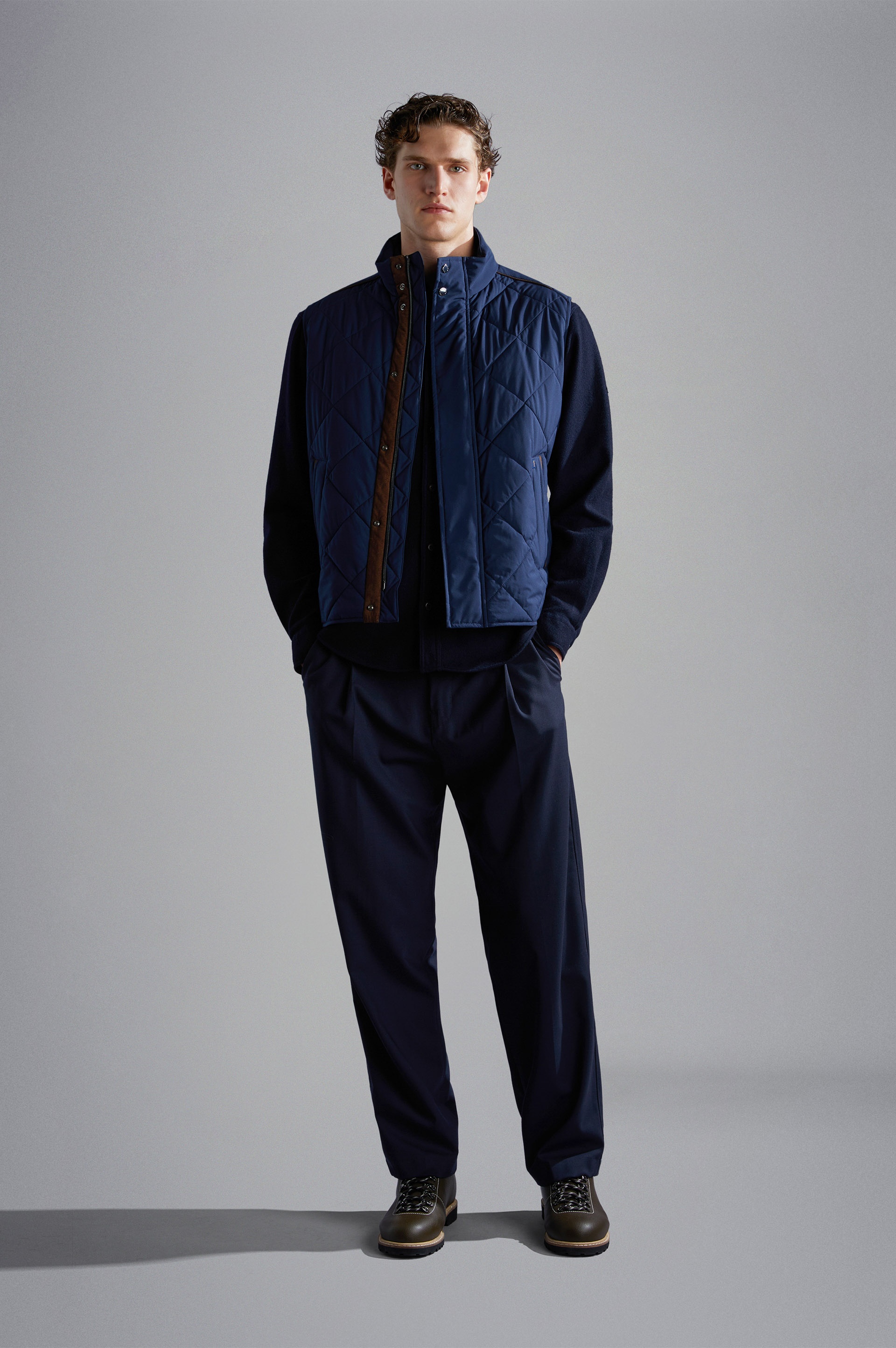 QUILTED VEST WITH ALCANTARA® DETAILS - 2