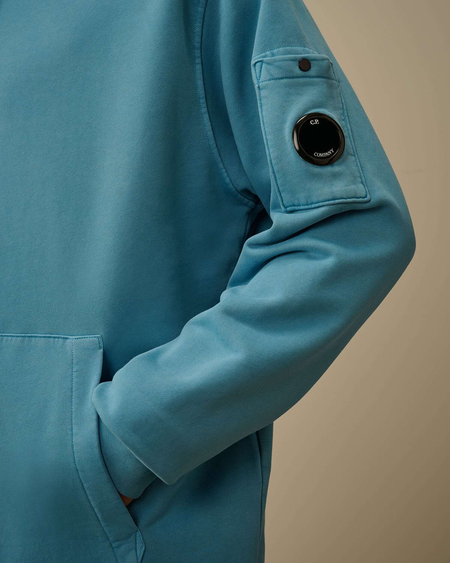Brushed and Emerized Diagonal Fleece Hooded Lens Sweatshirt - 5