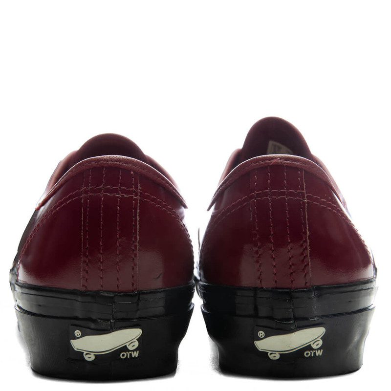Vans OTW PREMIUM AUTHENTIC 44 SIPED VIBRAM GLOSS LEATHER - BURGUNDY RED/BLACK outlook
