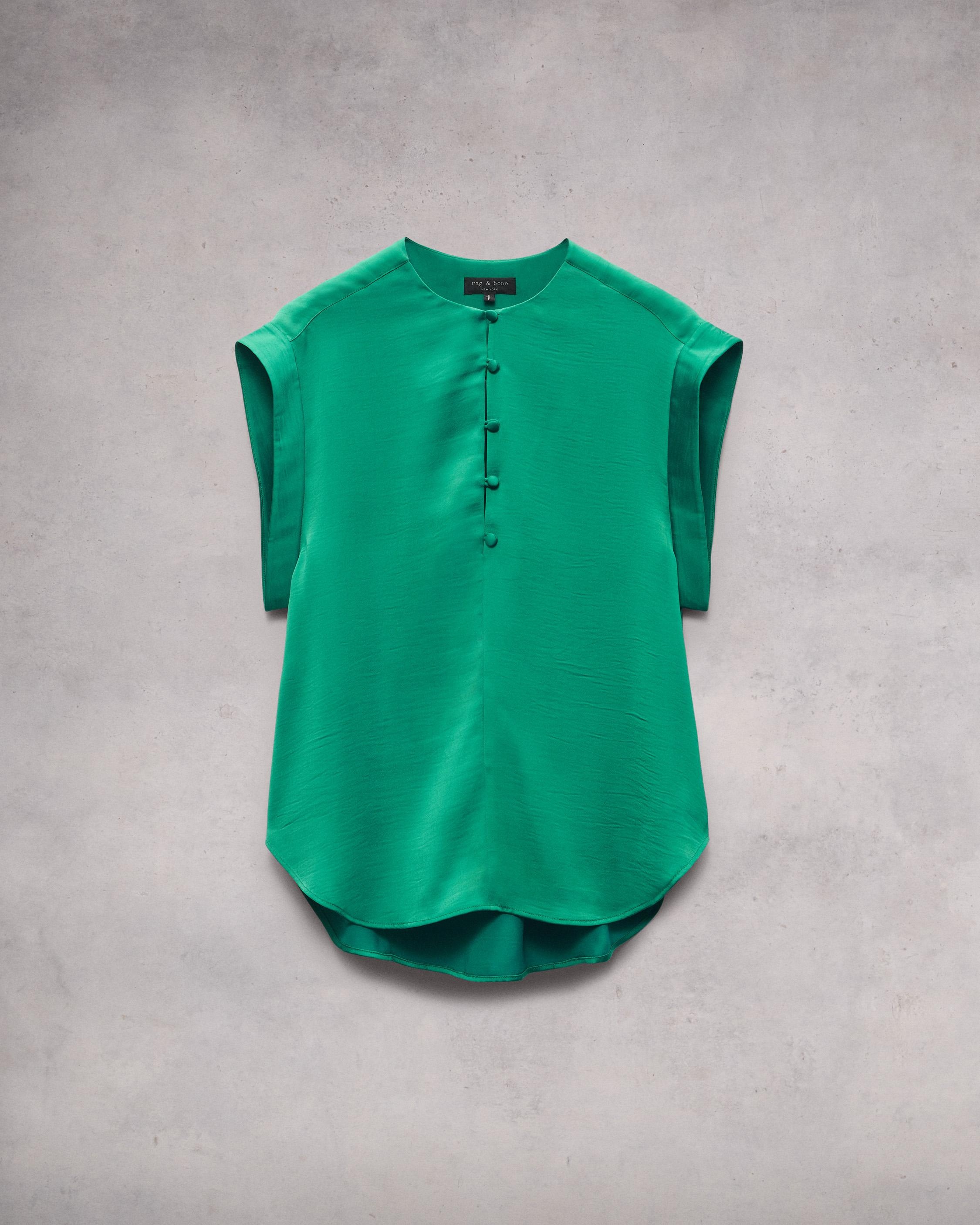 Maple Satin Top
Classic Fit - 1