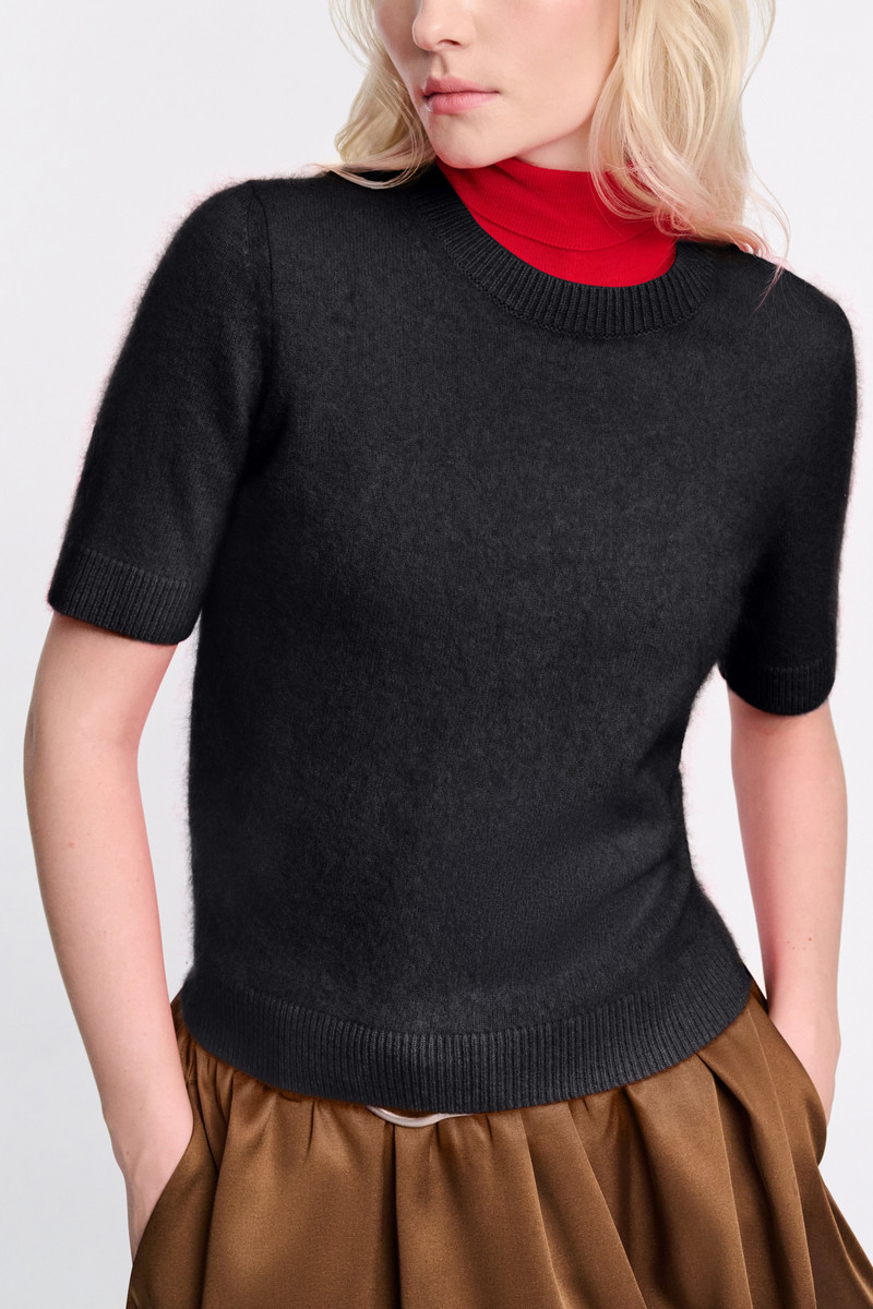 FLUFFY STATEMENTS pullover 4