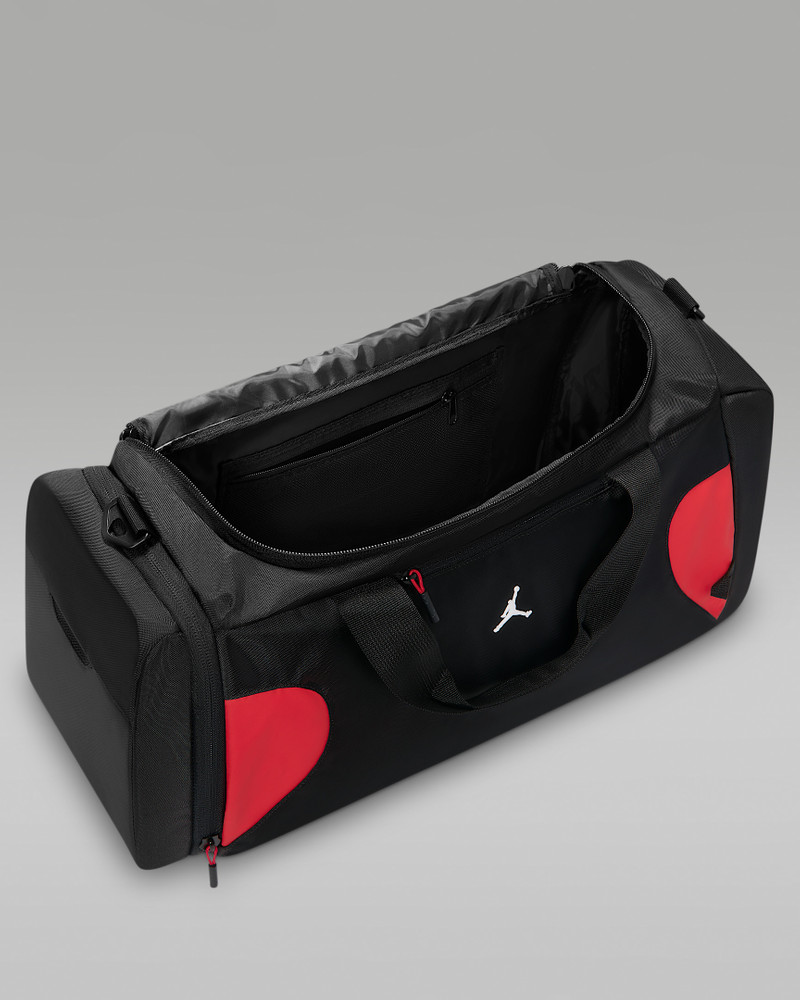 Jordan Element Duffel (68.8L) 4