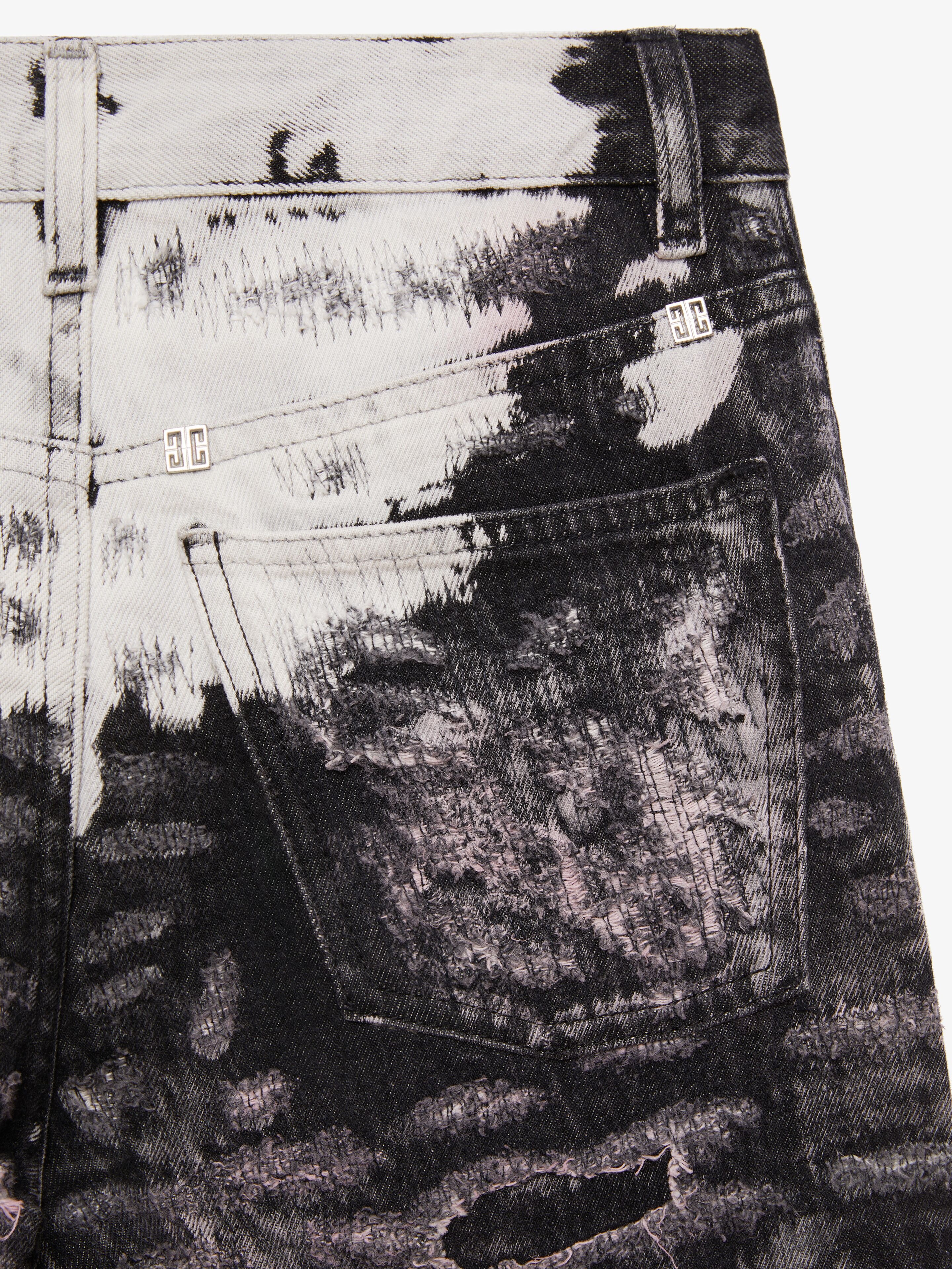 SLIM FIT JEANS IN DESTROYED DENIM - 5