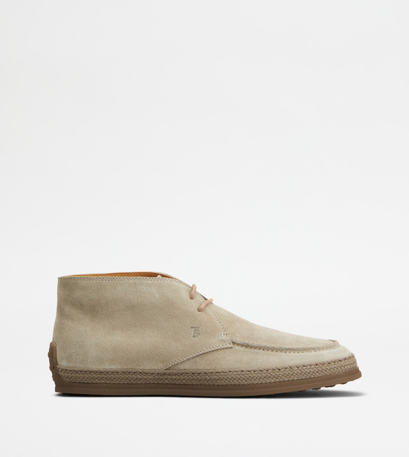 DESERT BOOTS IN SUEDE - BEIGE 1