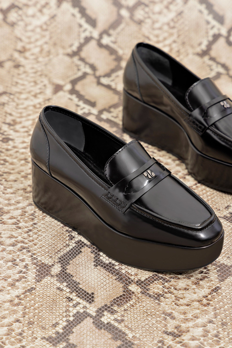 Suki Flatform Loafer In Black Box Leather 6